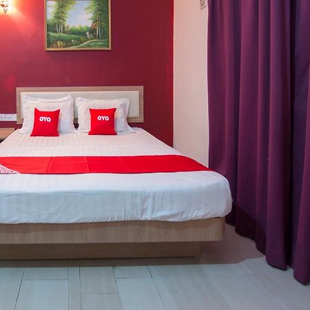 Valley View Hotel Lumut Eksteriør billede