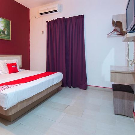 Valley View Hotel Lumut Eksteriør billede