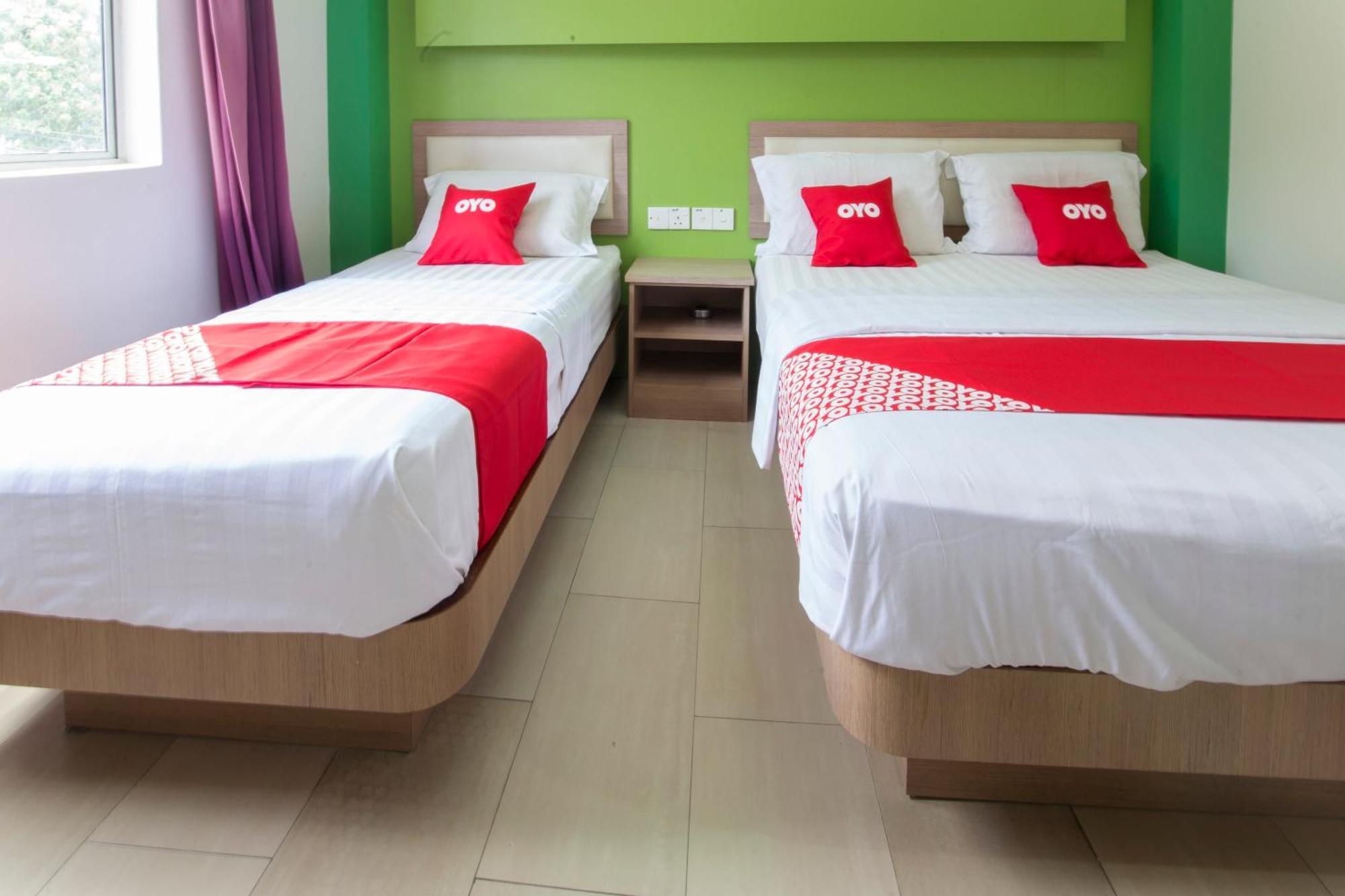 Valley View Hotel Lumut Eksteriør billede