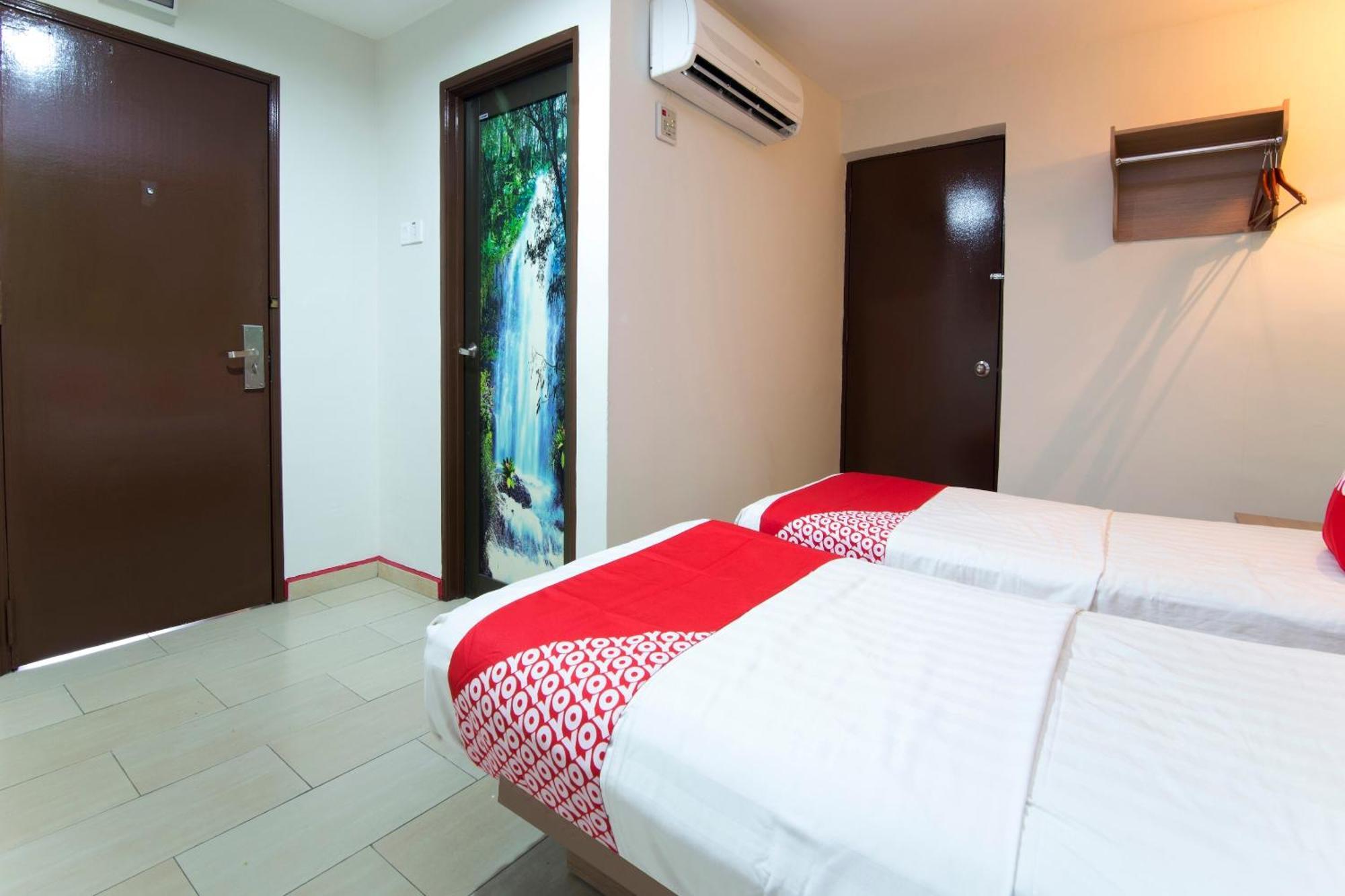 Valley View Hotel Lumut Eksteriør billede