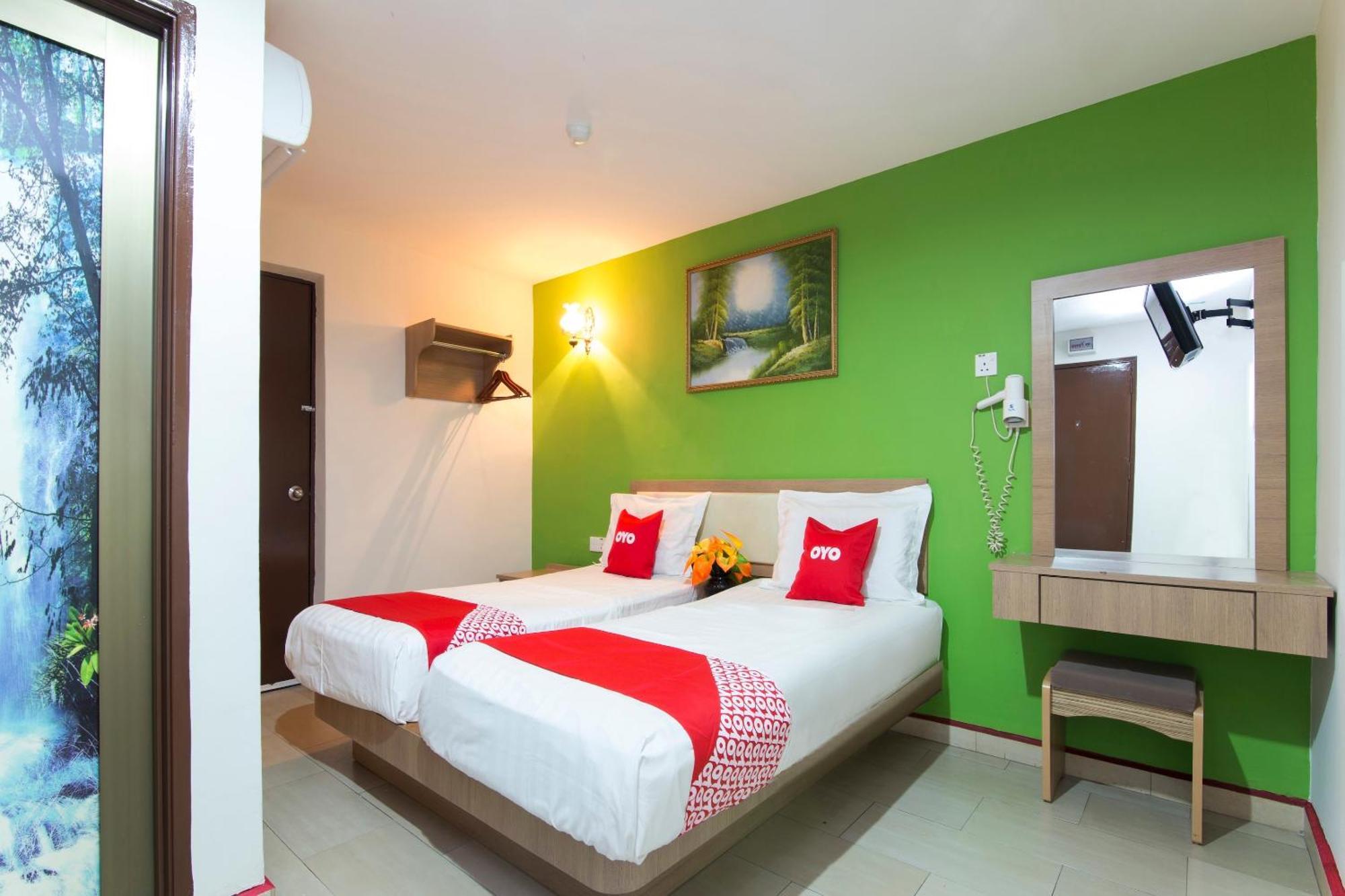 Valley View Hotel Lumut Eksteriør billede