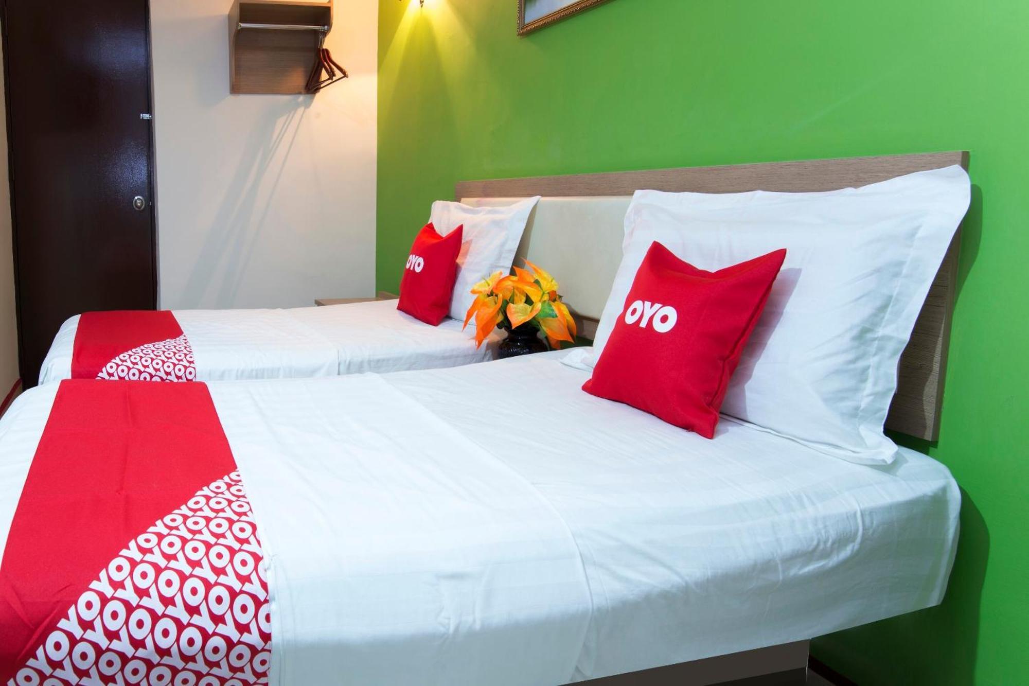 Valley View Hotel Lumut Eksteriør billede