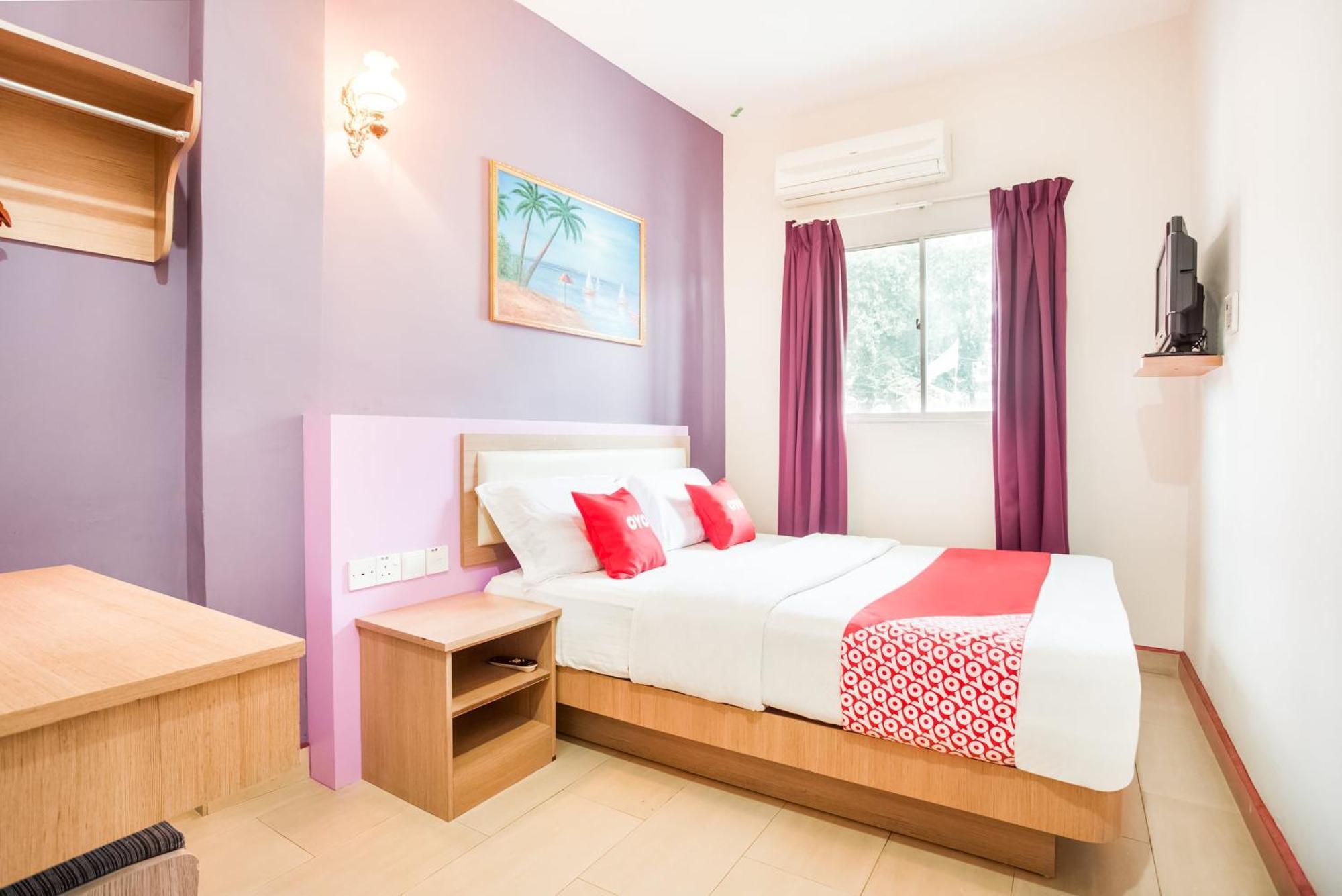Valley View Hotel Lumut Eksteriør billede