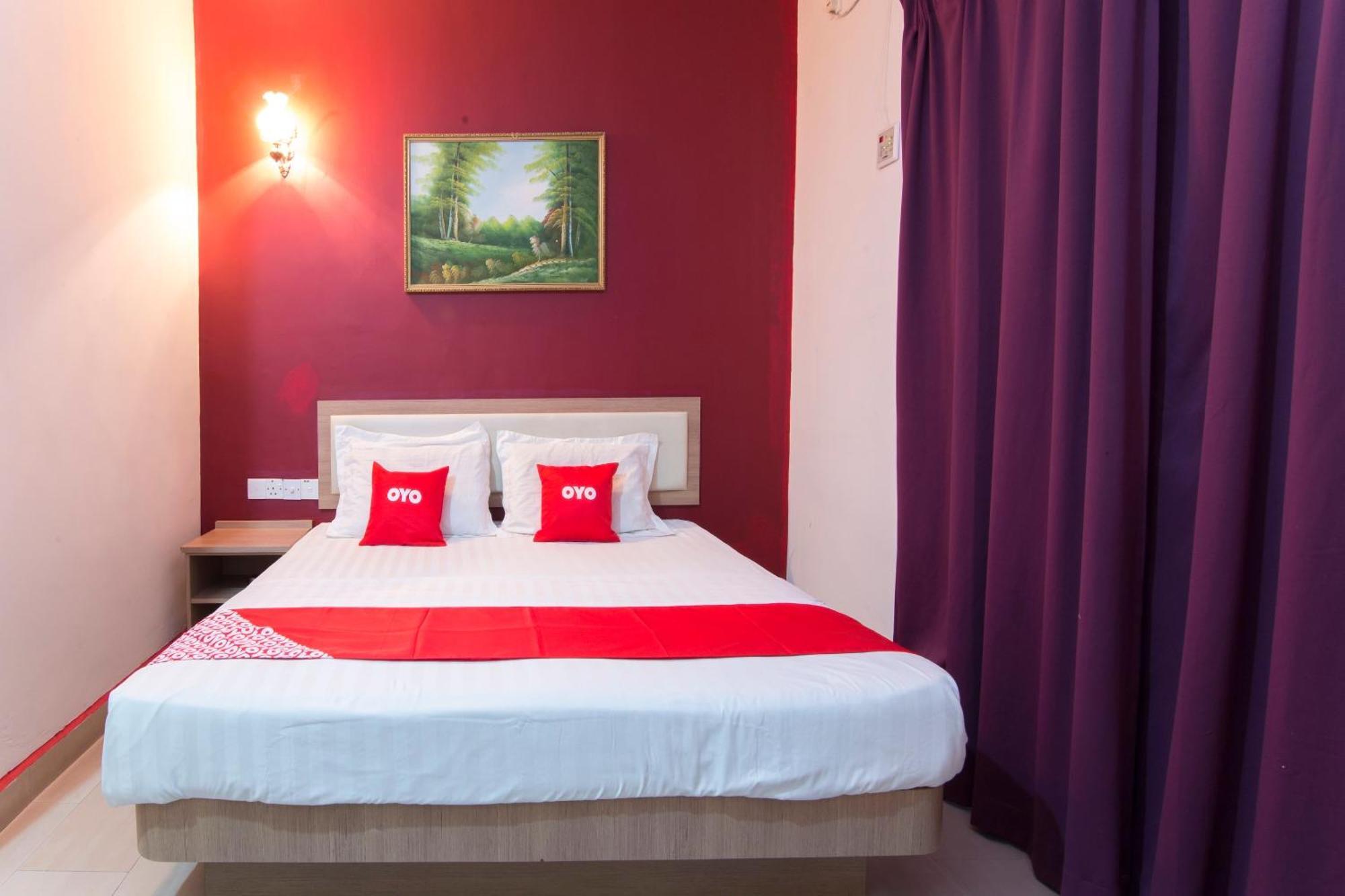 Valley View Hotel Lumut Eksteriør billede